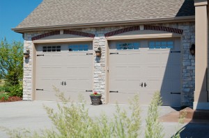CHI Overhead Garage Door | Residential Installation
